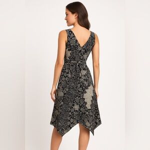 Vestido Negro Estampado (Hankey Hem)